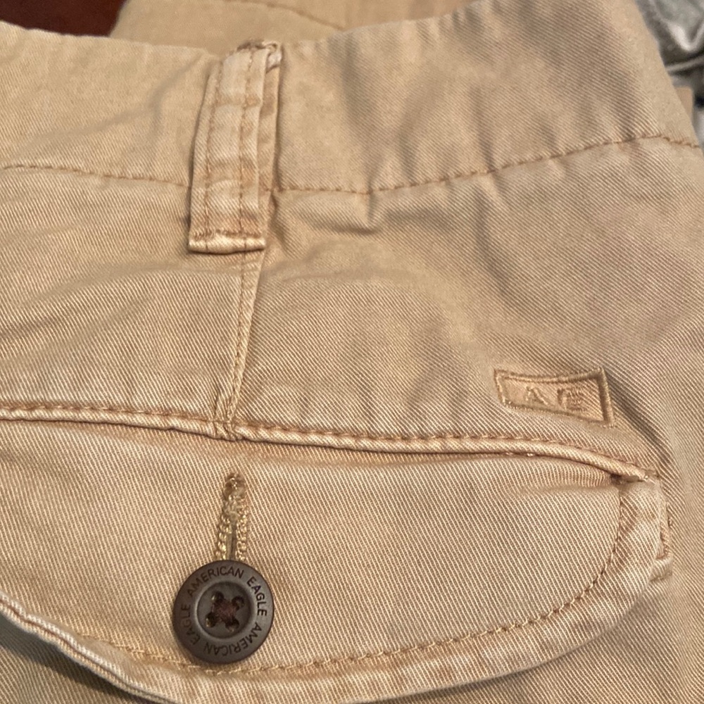 American Eagle, men’s 30x32 flex khaki pants
